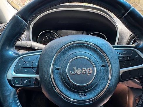 Used 2020 Jeep Compass Limited image 40