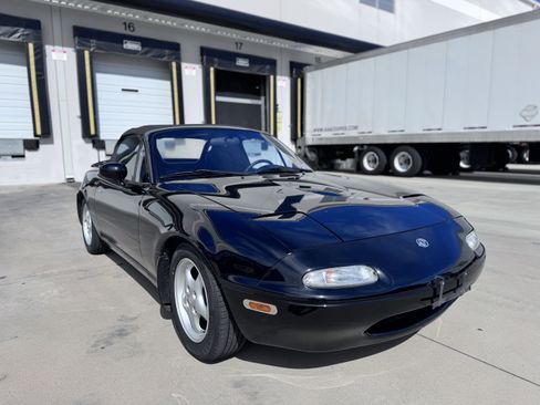 Used 1996 MAZDA MX-5 Miata image 35