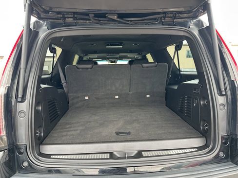 Used 2020 Cadillac Escalade ESV Platinum image 31