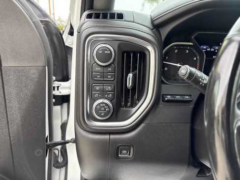 Used 2023 GMC Sierra 3500 Denali w/ Technology Package AWD/4WD image 22