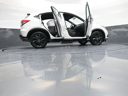 Certified 2022 Honda HR-V Sport image 47