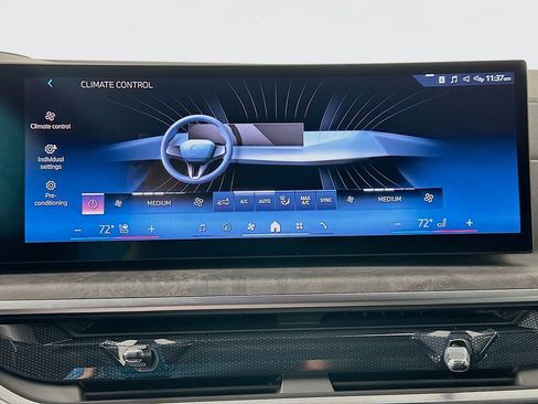 Used 2025 BMW X7 xDrive40i image 16