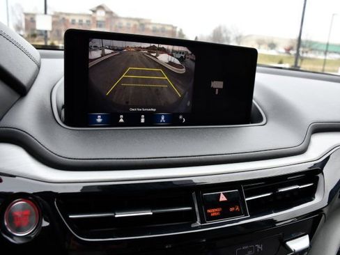 Used 2023 Acura MDX SH-AWD w/ Technology Package image 16