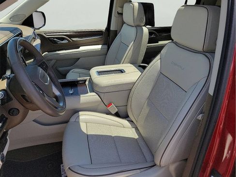 Used 2024 GMC Yukon XL Denali w/ Advanced Technology Package AWD/4WD image 14