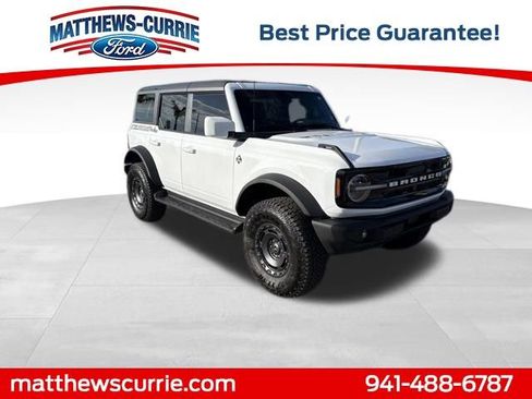 New 2025 Ford Bronco Outer Banks w/ Sasquatch Package image 1