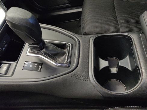 Used 2022 Subaru Legacy image 26