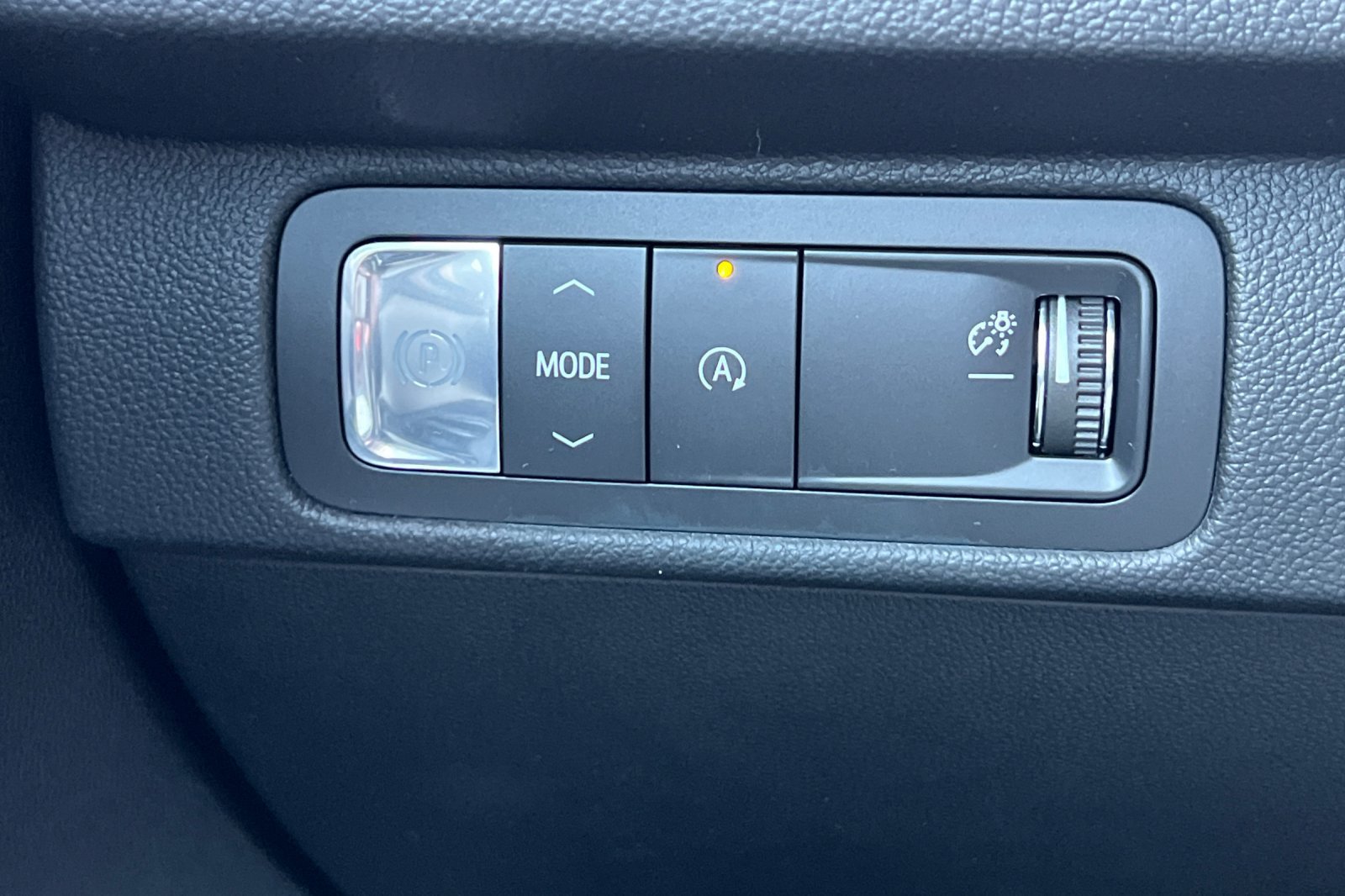 Used 2026 Chevrolet Traverse LT w/ Driver Confidence Package FWD image 38