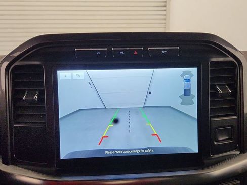 Used 2022 Ford F150 Lariat w/ Equipment Group 502A High image 35