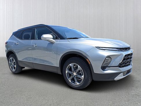 New 2026 Chevrolet Blazer LT w/ Convenience Package FWD image 1