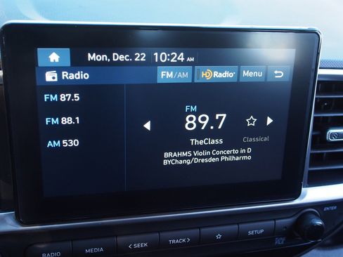 Used 2025 Hyundai Venue SE image 26