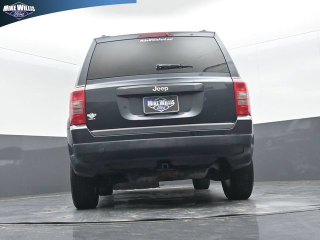 Used 2015 Jeep Patriot Sport w/ Power Value Group FWD image 22