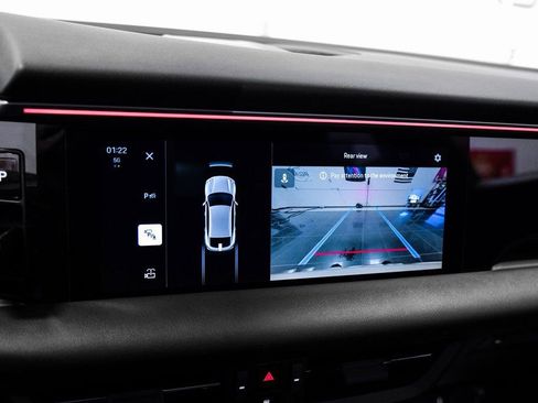 Used 2024 Porsche Macan 4 Electric image 28