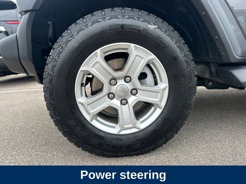 Used 2018 Jeep Wrangler Unlimited Sport S image 11