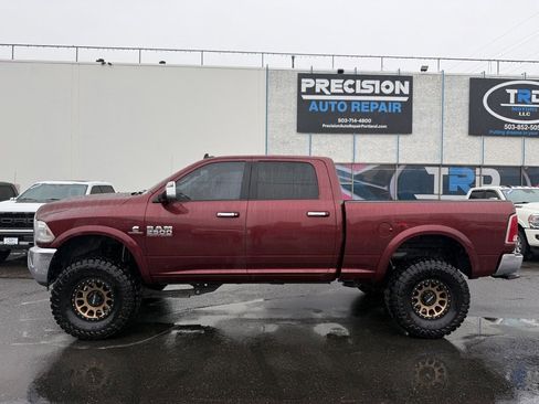 Used 2018 RAM 2500 Laramie image 2