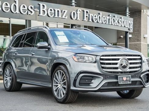 Used 2025 Mercedes-Benz GLS 450 4MATIC image 1