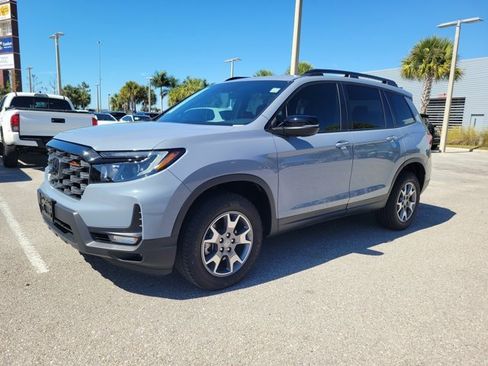 Used 2022 Honda Passport TrailSport image 4