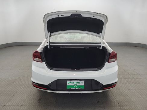 Used 2019 Hyundai Elantra SEL image 29