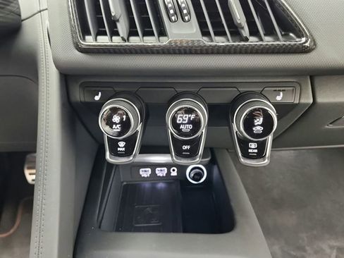 Used 2023 Audi R8 V10 GT image 32