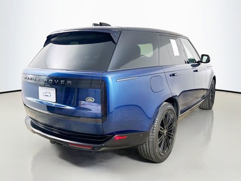 Used 2023 Land Rover Range Rover SE AWD/4WD image 5