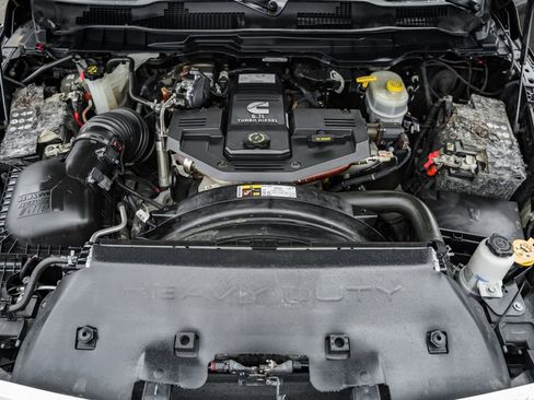 Used 2018 RAM 3500 Laramie Longhorn image 28