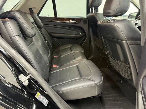 Used 2015 Mercedes-Benz ML 350 2WD w/ Premium 1 Package image 21
