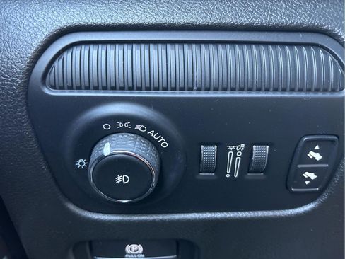 Used 2022 Jeep Wagoneer Series I image 15