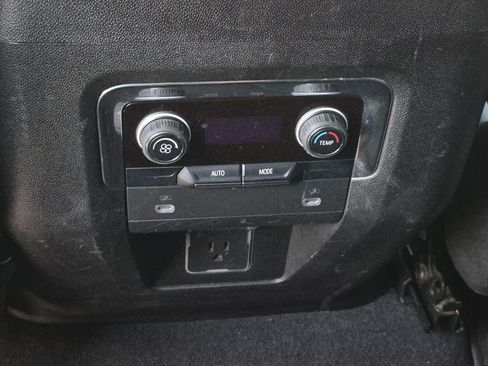 Used 2023 Chevrolet Tahoe Z71 AWD/4WD image 15