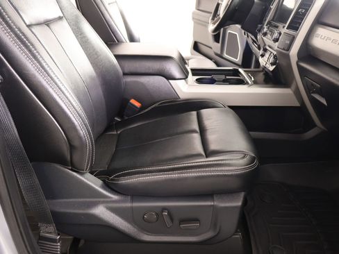 Used 2021 Ford F250 Lariat image 14