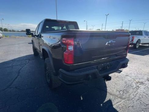 Used 2024 Chevrolet Silverado 2500 ZR2 w/ ZR2 Bison Edition AWD/4WD image 8