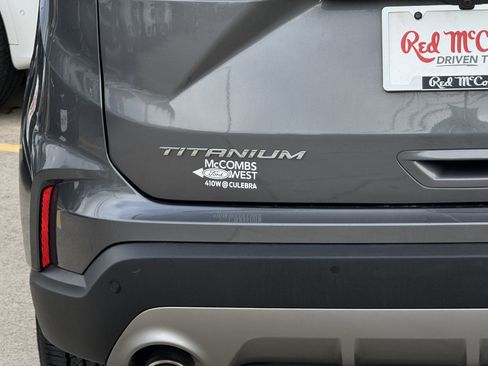 Certified 2024 Ford Edge Titanium image 8