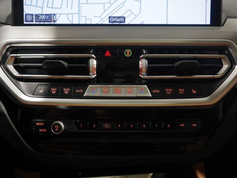 Used 2024 BMW X4 xDrive30i w/ Premium Package image 13