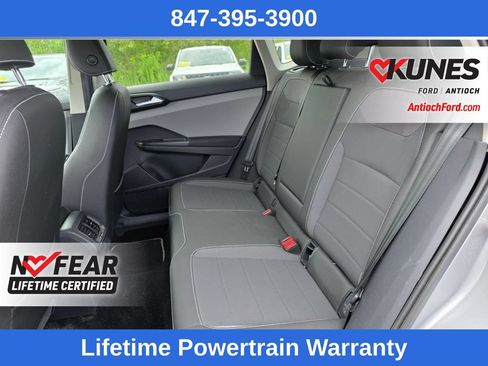 Used 2023 Volkswagen Taos SE AWD/4WD image 16