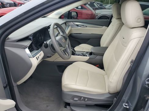 Used 2023 Cadillac XT5 Premium Luxury AWD/4WD image 13