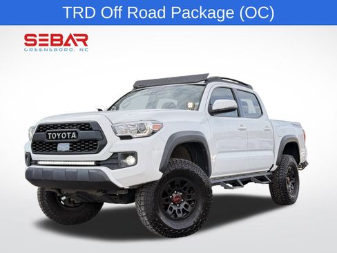 Used 2019 Toyota Tacoma TRD Off-Road image 1