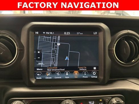 Used 2021 Jeep Gladiator Overland image 24