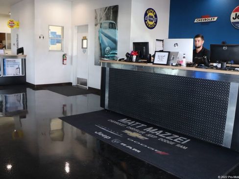 Used 2022 GMC Terrain SLE w/ LPO, Floor Liner Package image 42