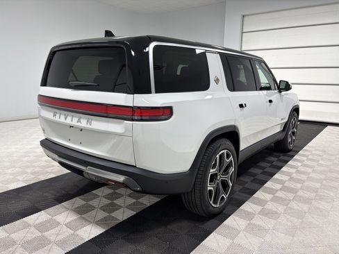 Used 2024 Rivian R1S Adventure AWD/4WD image 5
