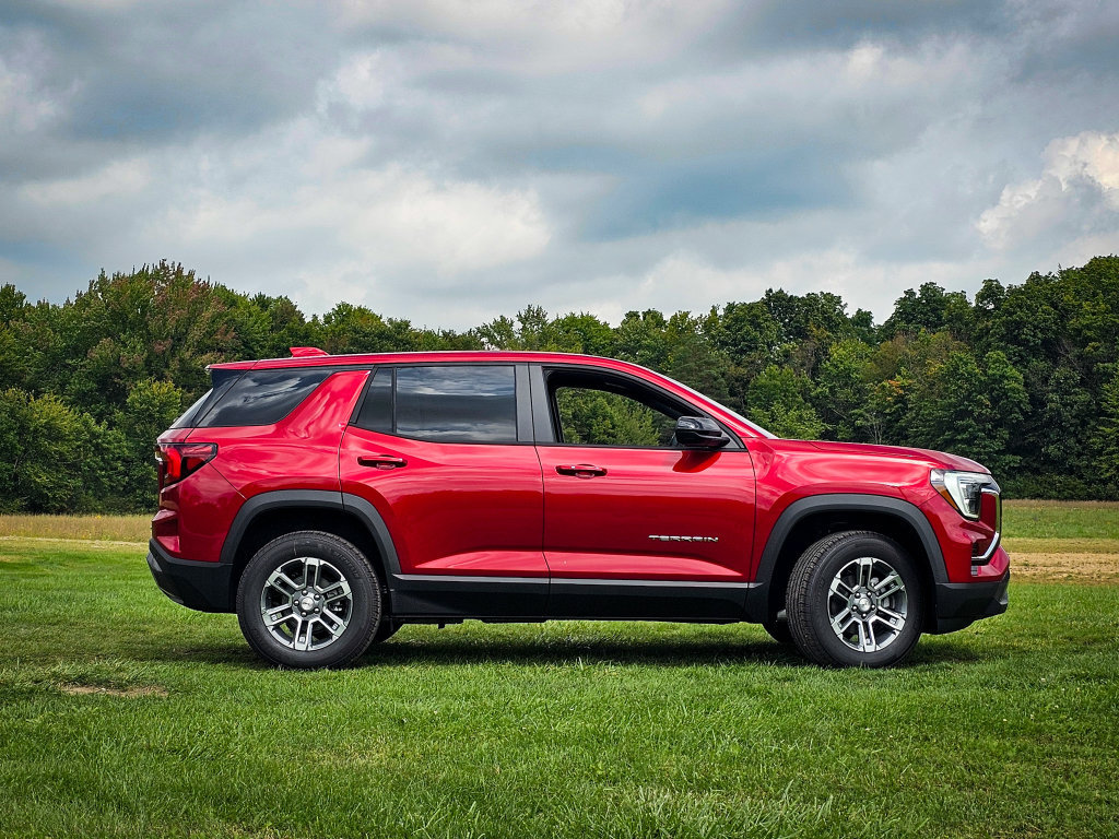 New 2027 GMC Terrain Elevation AWD/4WD image 2