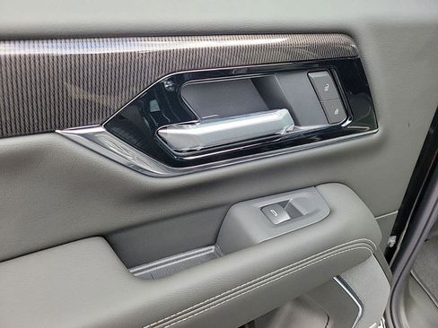 New 2026 GMC Yukon Elevation image 15