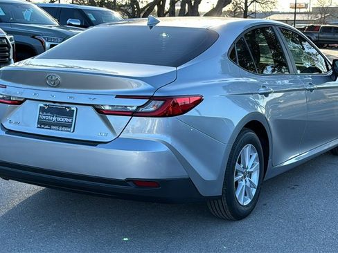 New 2026 Toyota Camry LE image 9