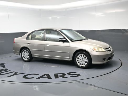 Used 2005 Honda Civic LX image 2