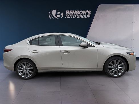 New 2026 MAZDA MAZDA3 2.5 S Sedan w/ Preferred Pkg image 6