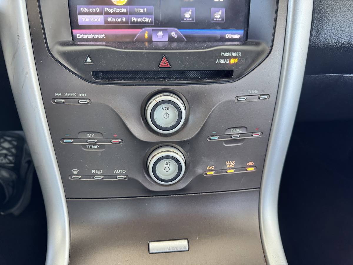Used 2013 Ford Edge SEL FWD image 47