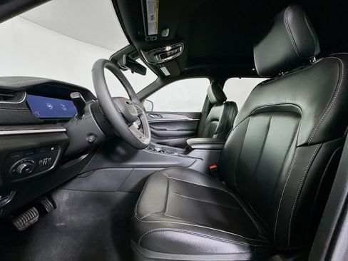 Used 2024 Jeep Grand Cherokee Limited 4xe image 13