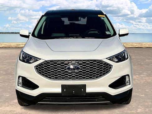 Used 2024 Ford Edge SEL w/ Convenience Package image 4