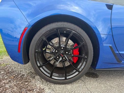 Used 2019 Chevrolet Corvette Grand Sport RWD image 17