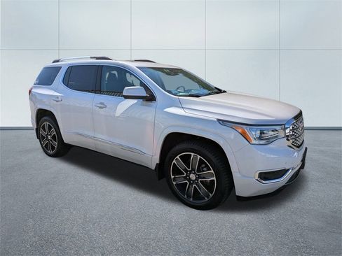 Used 2017 GMC Acadia Denali w/ Technology Package image 1