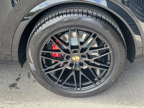 New 2026 Porsche Cayenne S AWD/4WD image 11