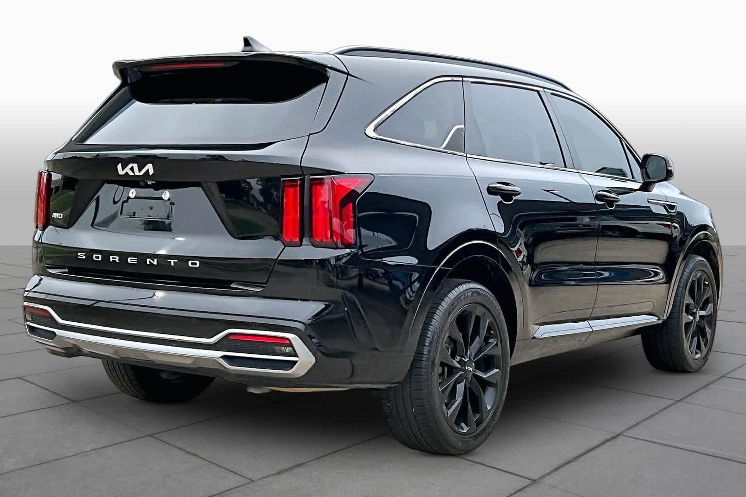 Used 2022 Kia Sorento SX AWD/4WD image 13