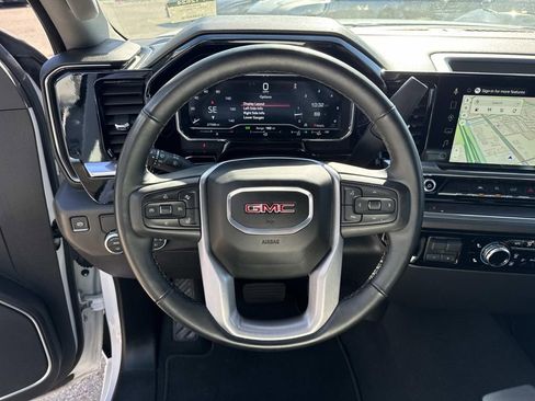 Certified 2025 GMC Sierra 1500 SLT image 22